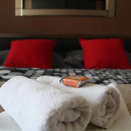 Metropole De Luxe Apartment *