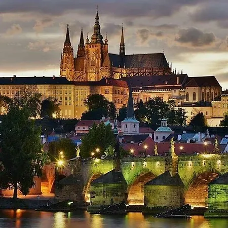 Metropole De Luxe Prag